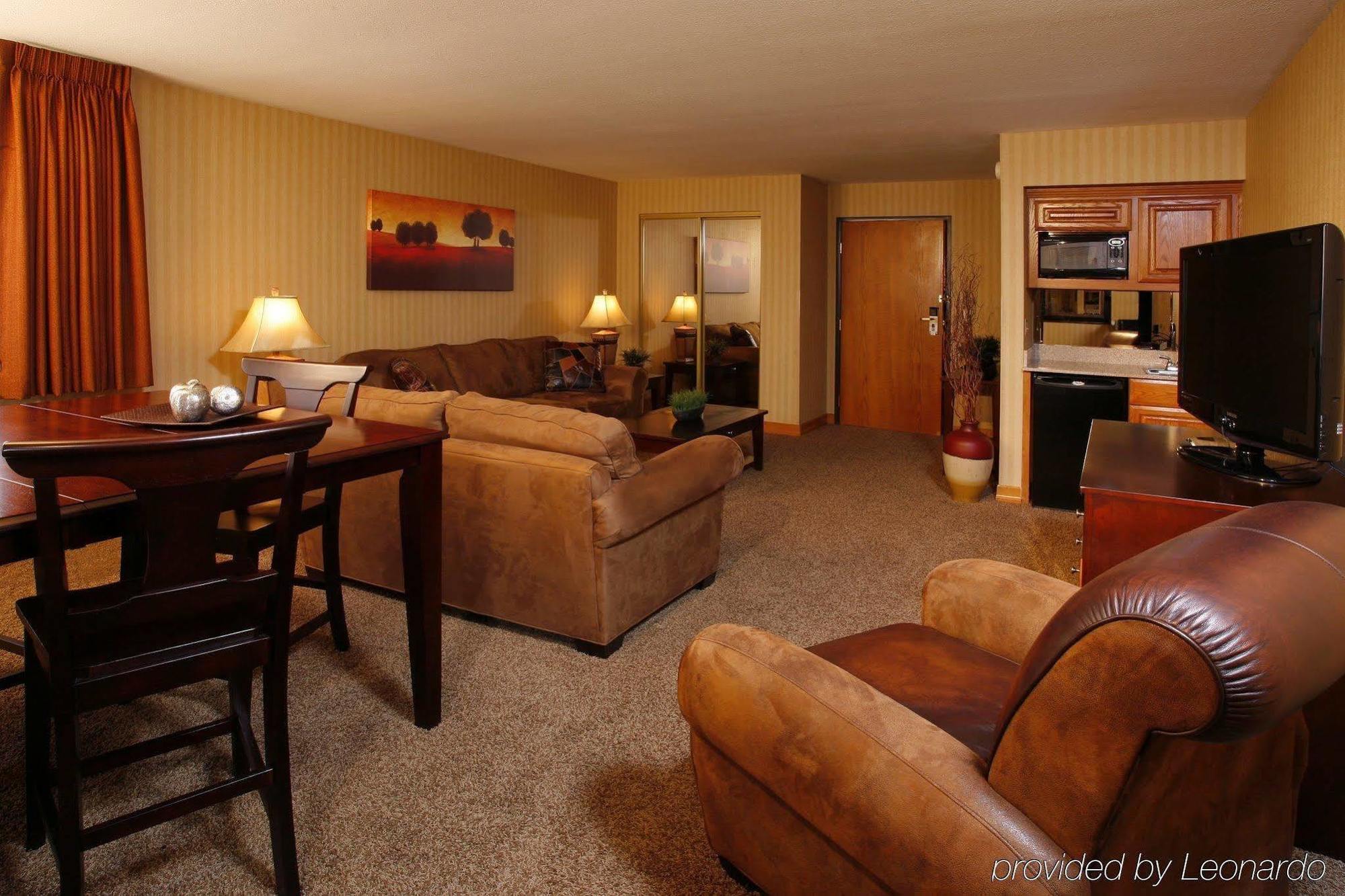 Quality Oakwood Inn Fairwood